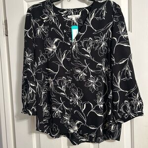 Fun 2 Fun Black and White Floral Blouse